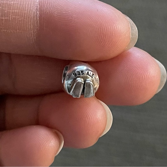 Retired Pandora Penguin Smooth Head Charm EUC - Picture 8 of 8